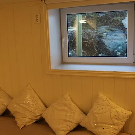 Daire With1 Bedroom Separate Living With A Sofa Bed And A Tiny Kitchen A Bathroom Located In Nordstrand Near By The Sea For 3 Guests With A Garden And Grill With Sea View Just Outside The *