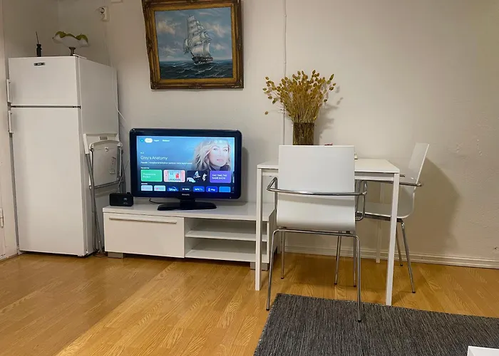 With1 Bedroom Separate Living With A Sofa Bed And A Tiny Kitchen A Bathroom Located In Nordstrand Near By The Sea For 3 Guests With A Garden And Grill With Sea View Just Outside The Apartment *
