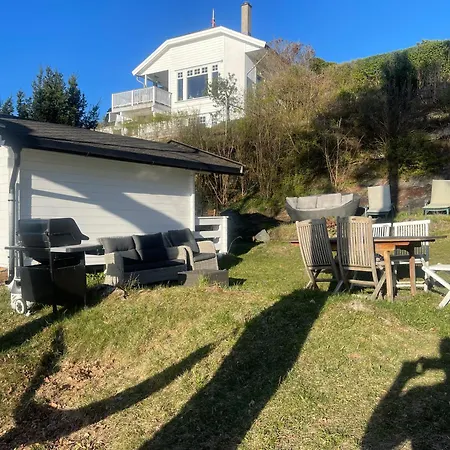 Seaside Retreat: Nordstrand With Garden And Apartment Oslo
